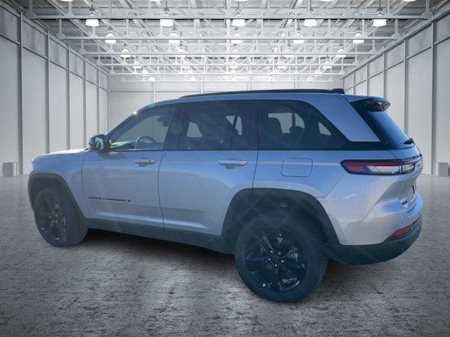 new 2025 Jeep Grand Cherokee car, priced at $41,634