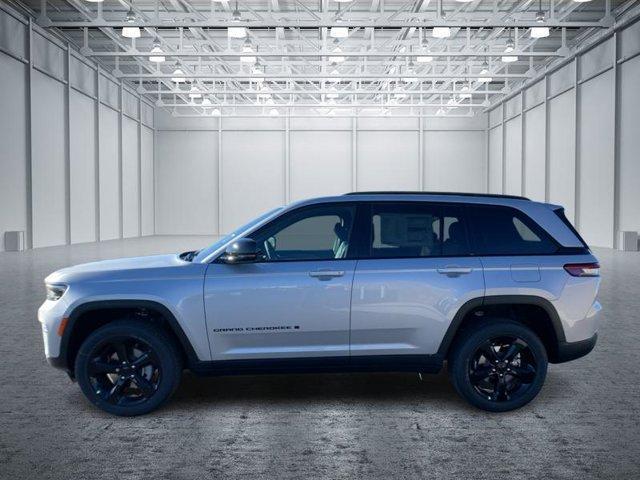 new 2025 Jeep Grand Cherokee car, priced at $41,634