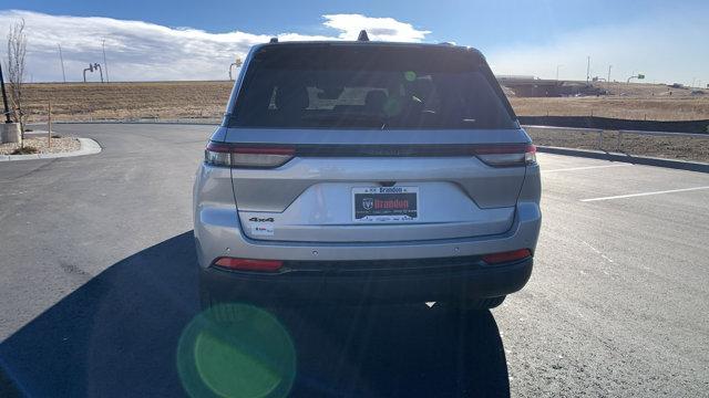 new 2025 Jeep Grand Cherokee car, priced at $41,634