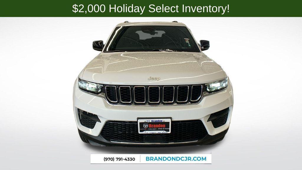 new 2025 Jeep Grand Cherokee car, priced at $39,005