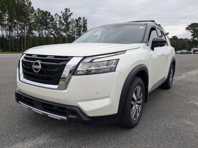 new 2024 Nissan Pathfinder car, priced at $46,290