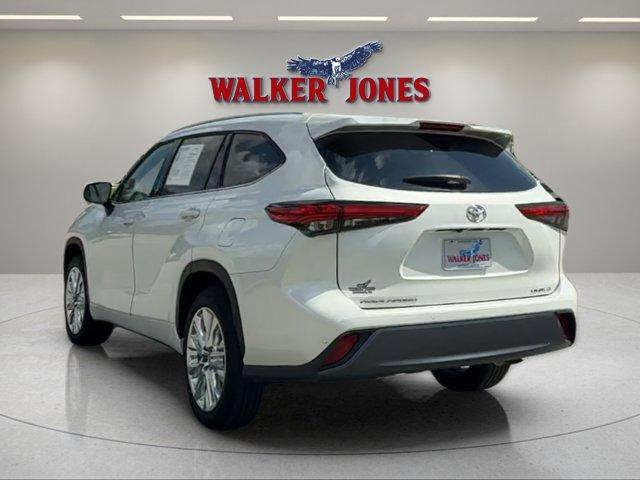 used 2023 Toyota Highlander car, priced at $43,475