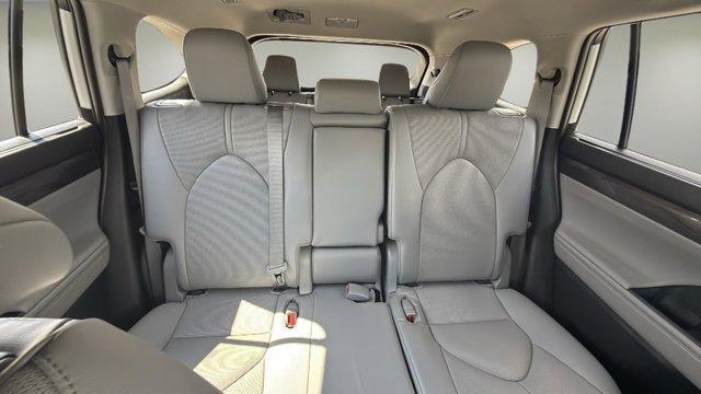 used 2023 Toyota Highlander car, priced at $43,475