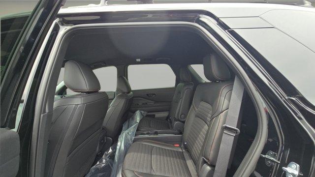 new 2025 Nissan Pathfinder car, priced at $46,505