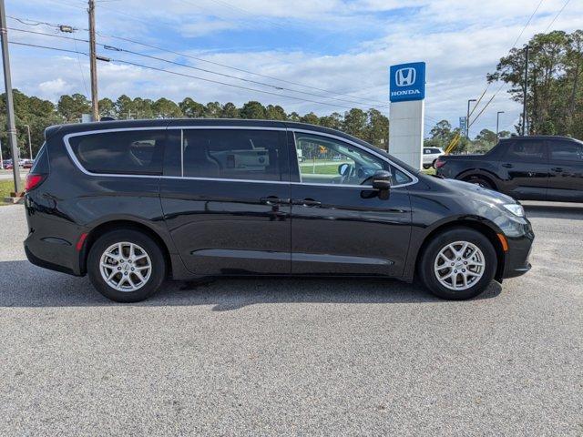 used 2023 Chrysler Pacifica car, priced at $28,200