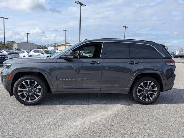 used 2022 Jeep Grand Cherokee car, priced at $40,465