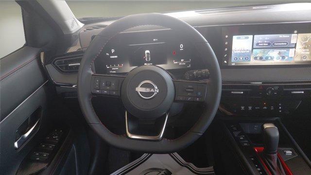new 2025 Nissan Kicks car, priced at $28,450