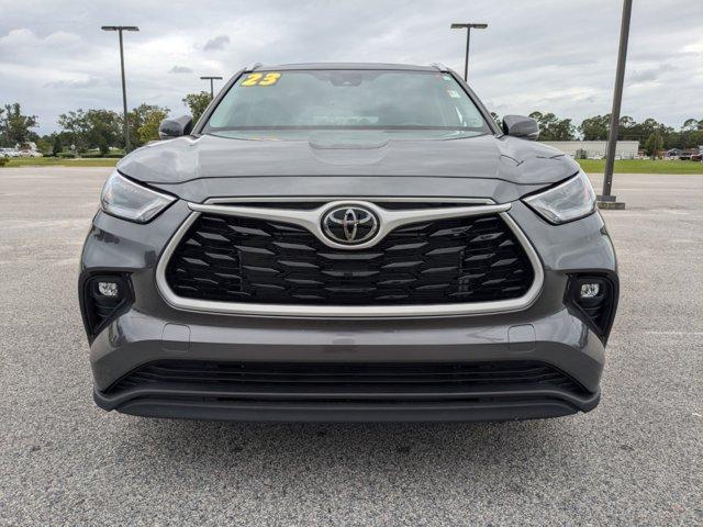 used 2023 Toyota Highlander car, priced at $45,725