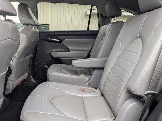 used 2022 Toyota Highlander car, priced at $37,700