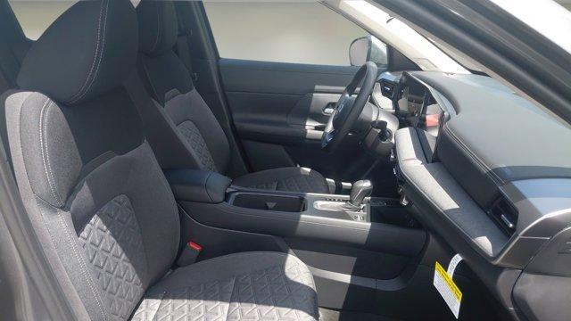 new 2025 Nissan Kicks car, priced at $27,095