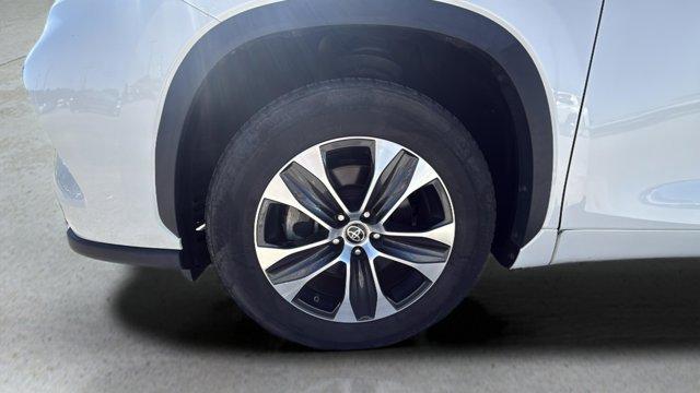 used 2021 Toyota Highlander car, priced at $27,975