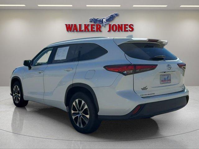 used 2021 Toyota Highlander car, priced at $27,975