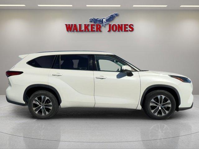 used 2021 Toyota Highlander car, priced at $27,975