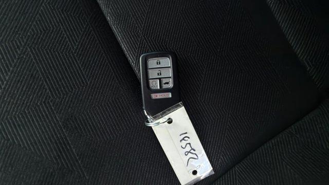 used 2022 Honda Pilot car, priced at $31,975