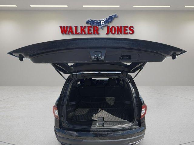 used 2022 Honda Pilot car, priced at $31,975