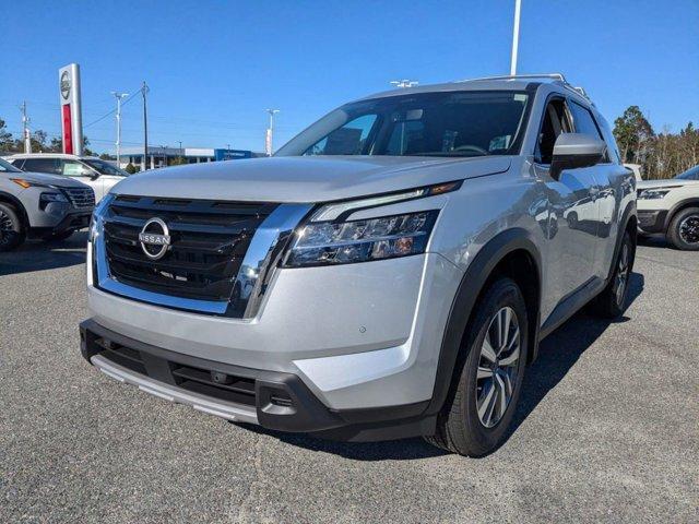 new 2024 Nissan Pathfinder car, priced at $45,770