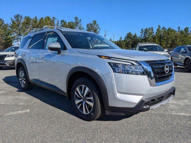 new 2024 Nissan Pathfinder car, priced at $45,770