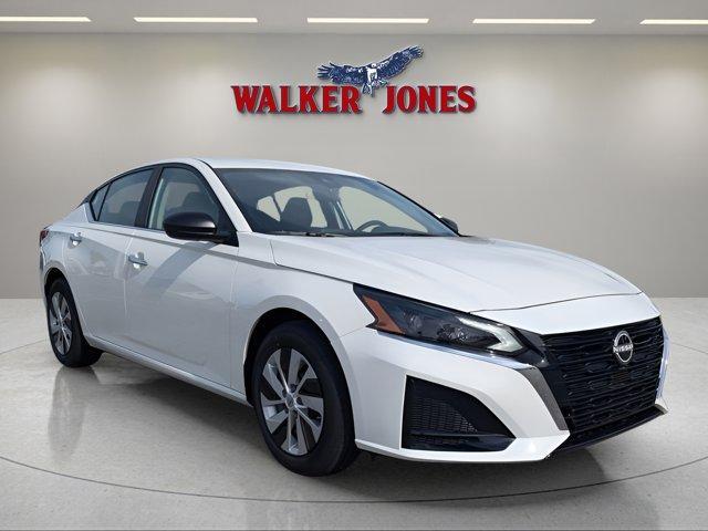 new 2025 Nissan Altima car, priced at $28,140