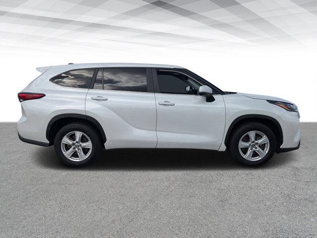 used 2023 Toyota Highlander car, priced at $32,350