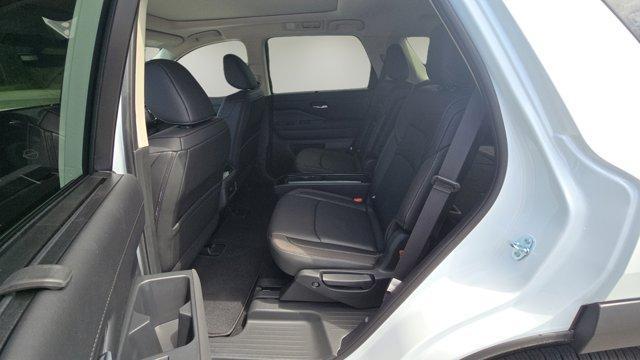 new 2025 Nissan Pathfinder car, priced at $48,005