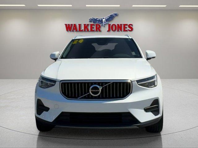 used 2024 Volvo XC40 car, priced at $35,600