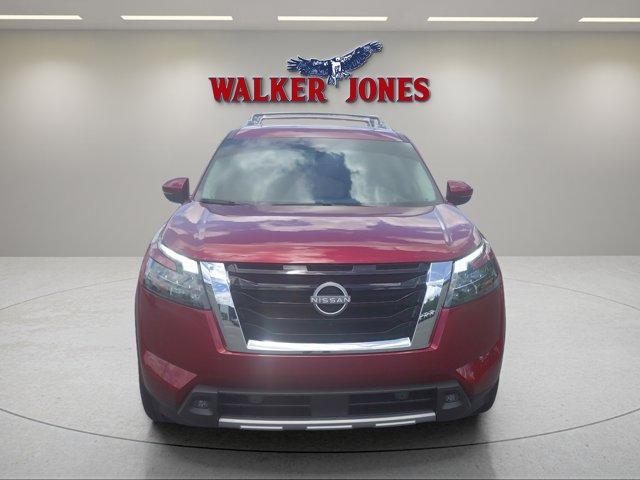 new 2025 Nissan Pathfinder car, priced at $52,195