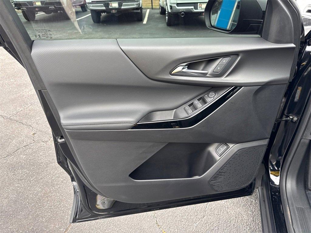 used 2025 Chevrolet Equinox car, priced at $24,557