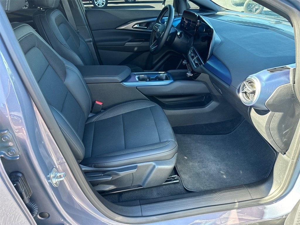 used 2024 Chevrolet Equinox EV car, priced at $33,514