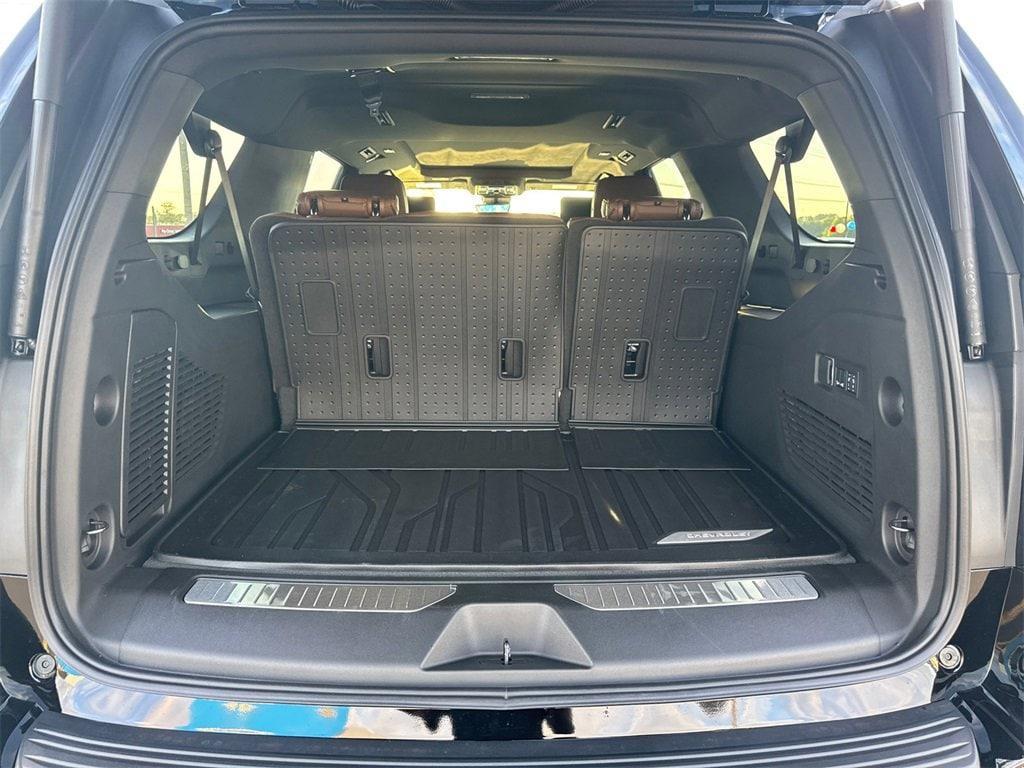 new 2026 Chevrolet Suburban car, priced at $94,675