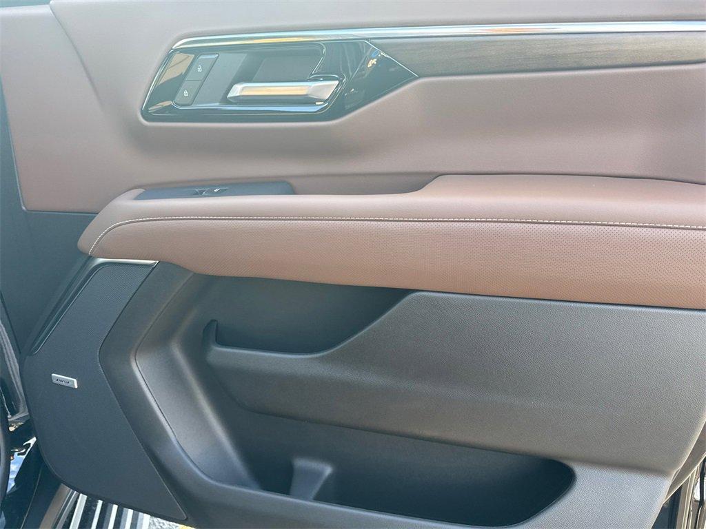 new 2026 Chevrolet Suburban car, priced at $94,675