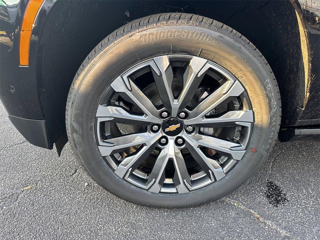 new 2026 Chevrolet Suburban car, priced at $94,675