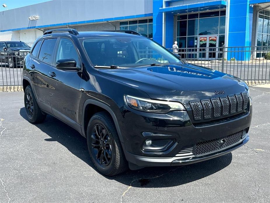 used 2023 Jeep Cherokee car, priced at $24,296