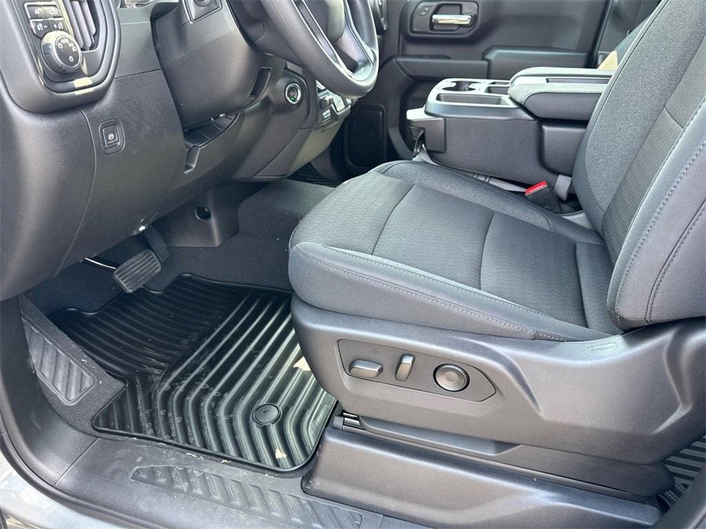 new 2025 Chevrolet Silverado 2500 car, priced at $58,845