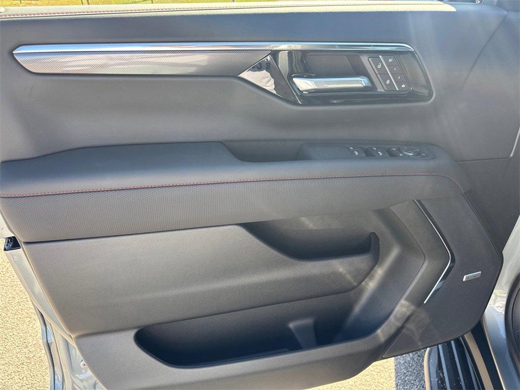new 2026 Chevrolet Suburban car, priced at $73,220