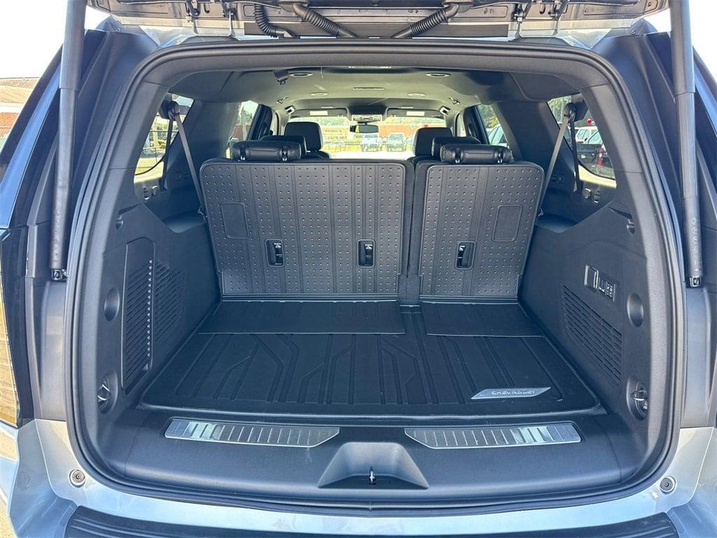 new 2026 Chevrolet Suburban car, priced at $73,220