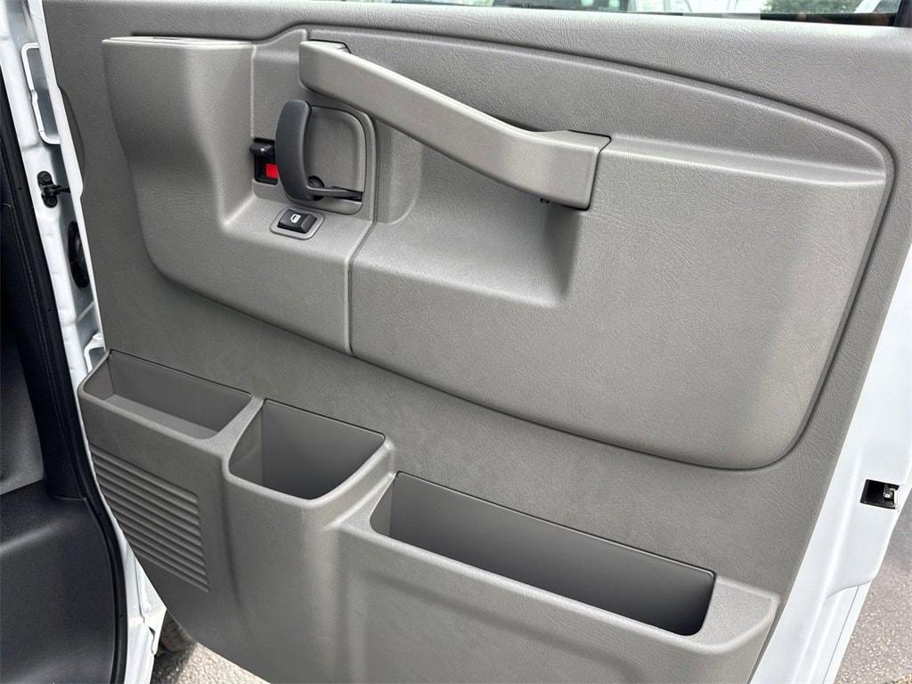 new 2025 Chevrolet Express 3500 car, priced at $48,197
