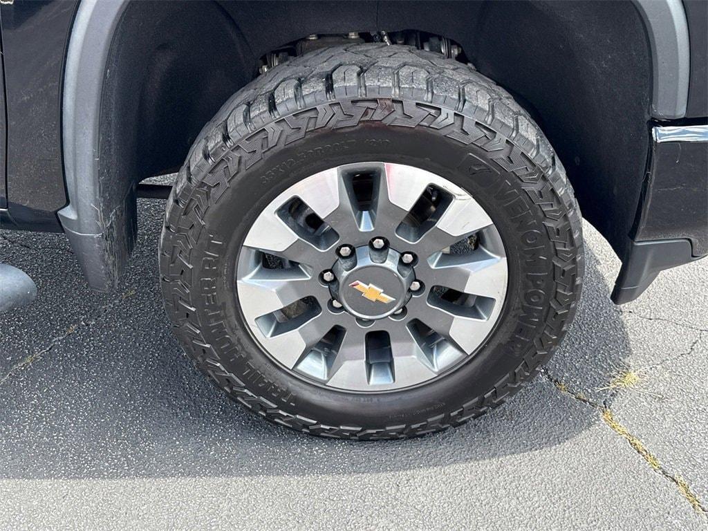 used 2022 Chevrolet Silverado 2500 car, priced at $37,996