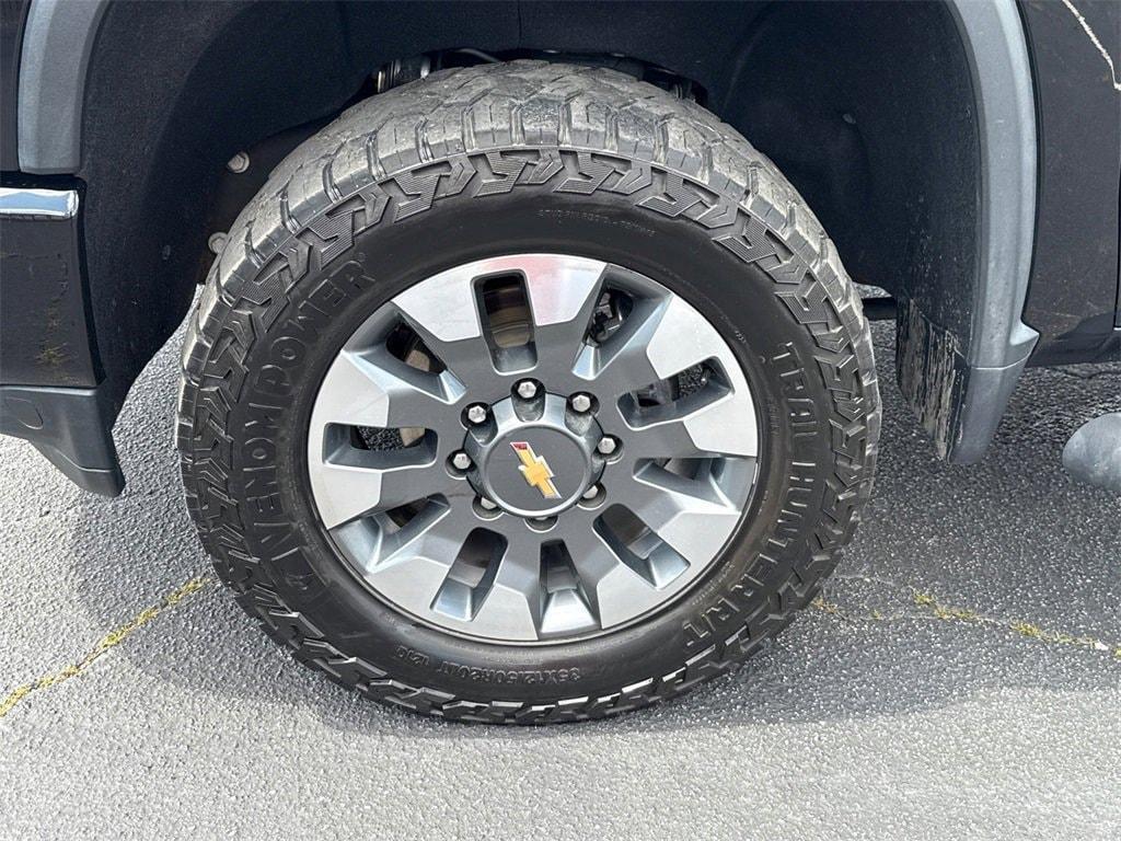 used 2022 Chevrolet Silverado 2500 car, priced at $37,996
