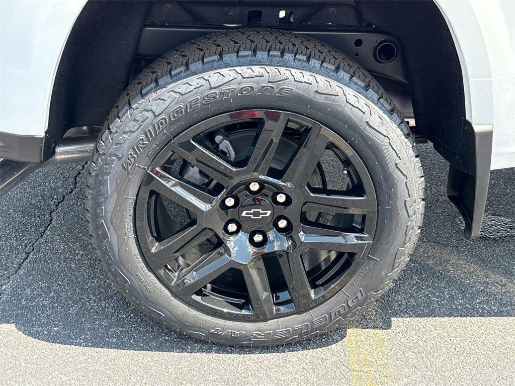 new 2025 Chevrolet Colorado car, priced at $44,181