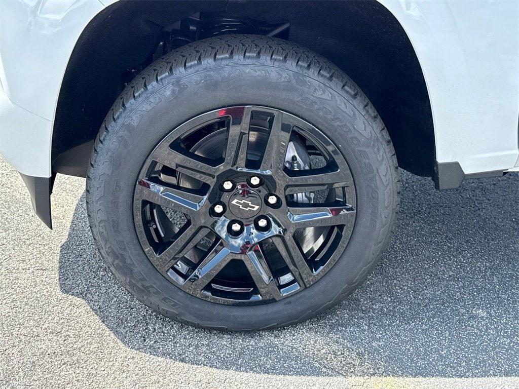 new 2025 Chevrolet Colorado car, priced at $44,181