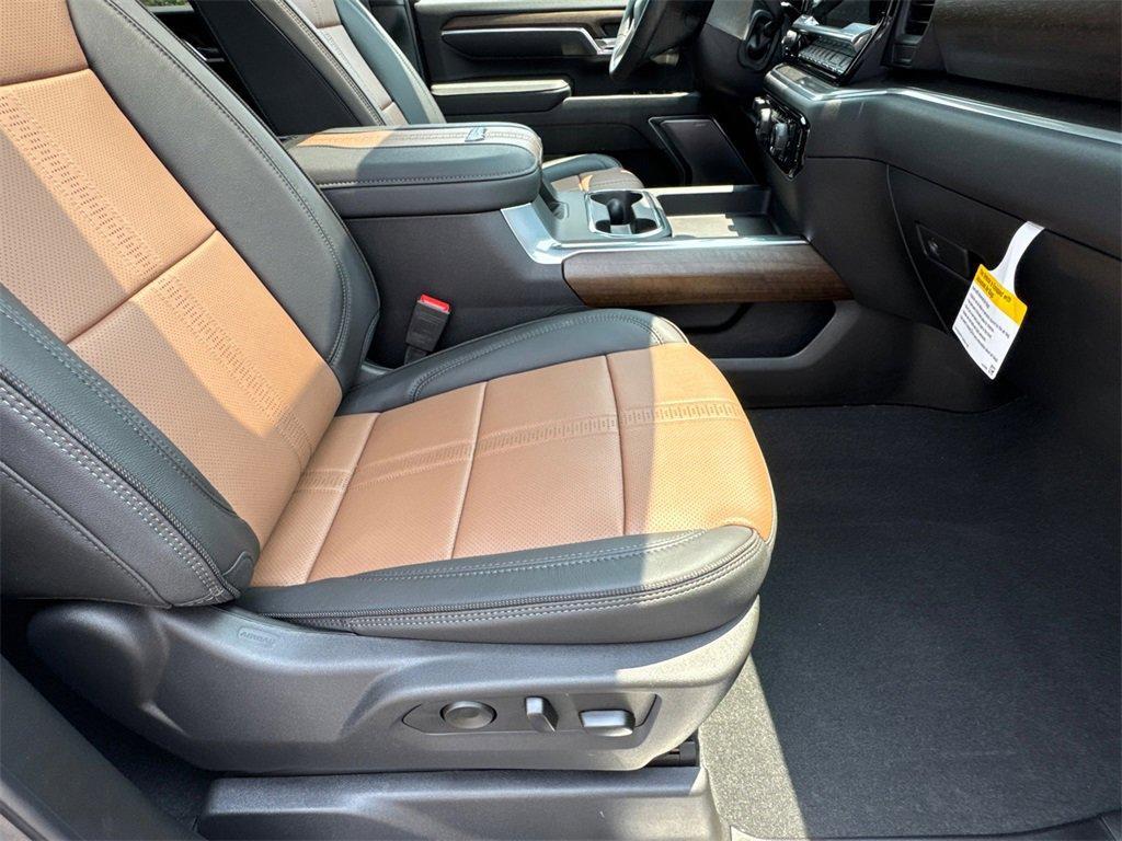 used 2025 Chevrolet Silverado 3500 car, priced at $83,996