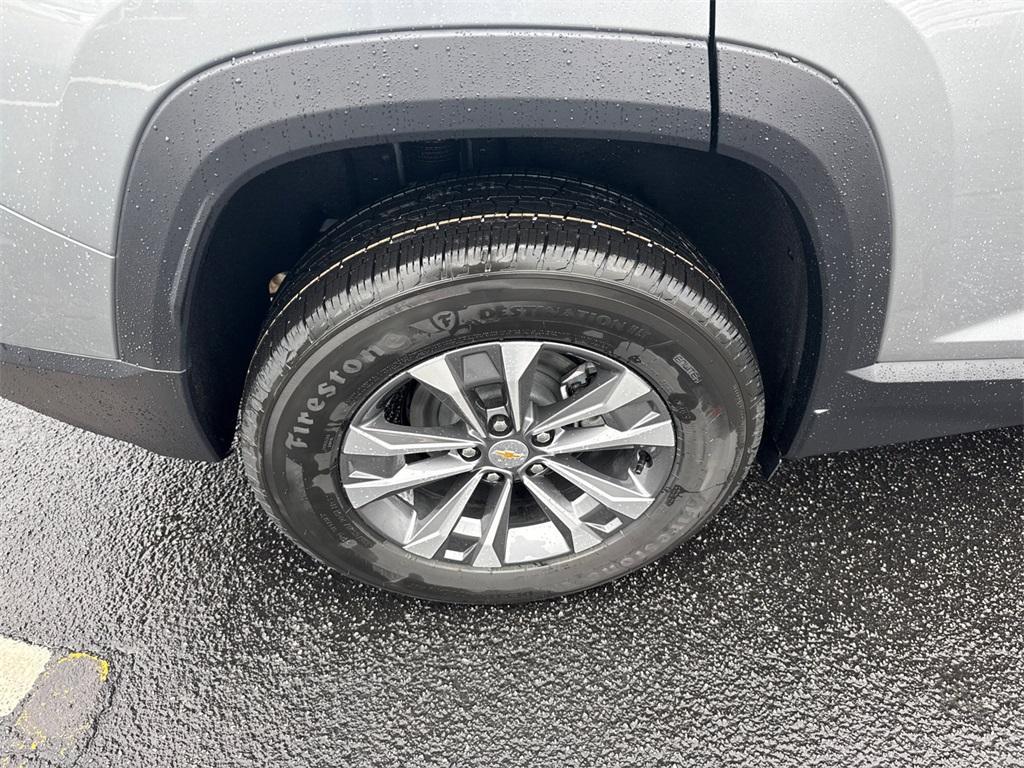 new 2026 Chevrolet Equinox car, priced at $27,490