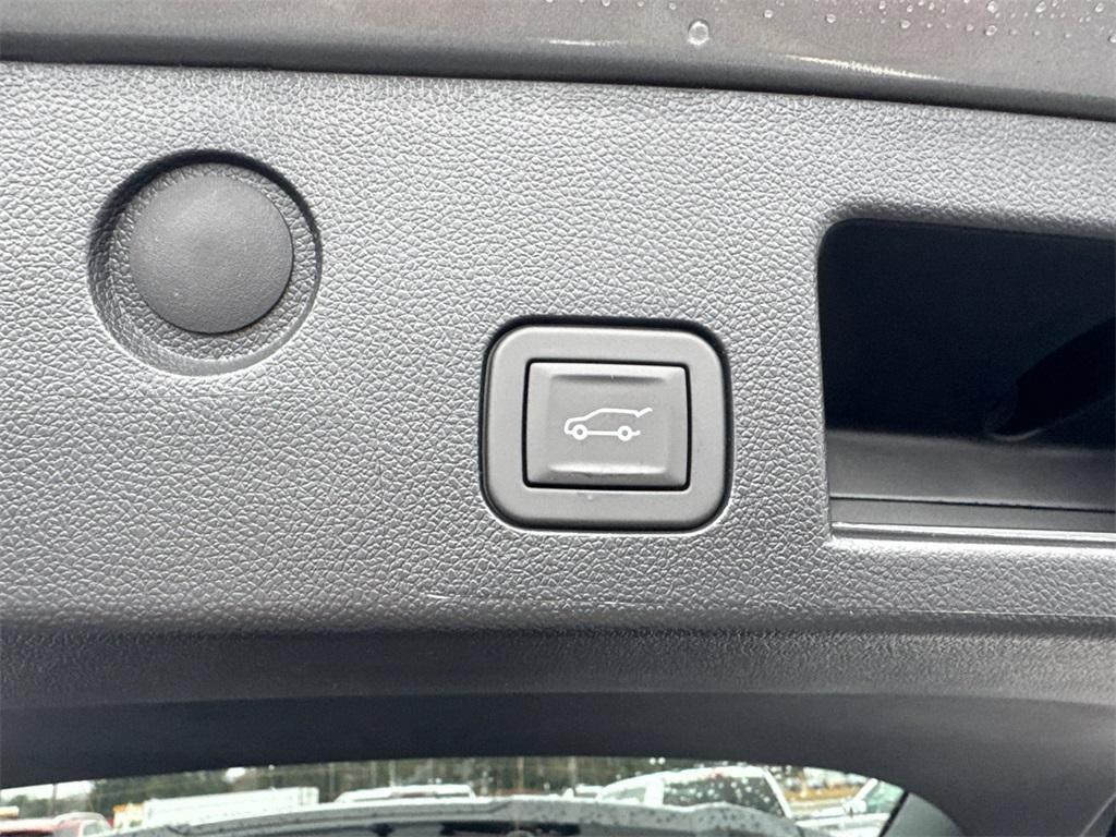 new 2026 Chevrolet Equinox car, priced at $27,490