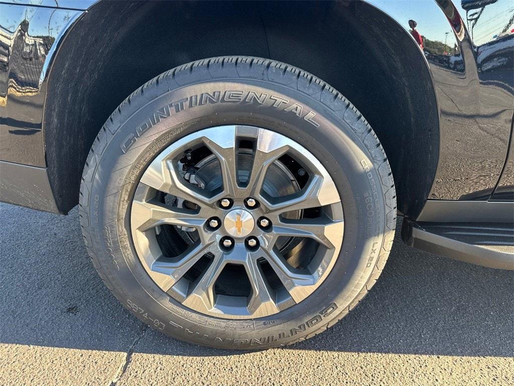 new 2026 Chevrolet Suburban car, priced at $76,275
