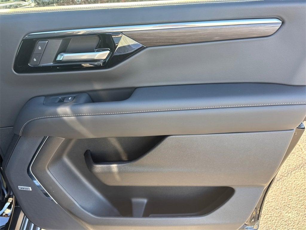 new 2026 Chevrolet Suburban car, priced at $76,275