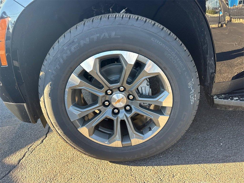 new 2026 Chevrolet Suburban car, priced at $76,275