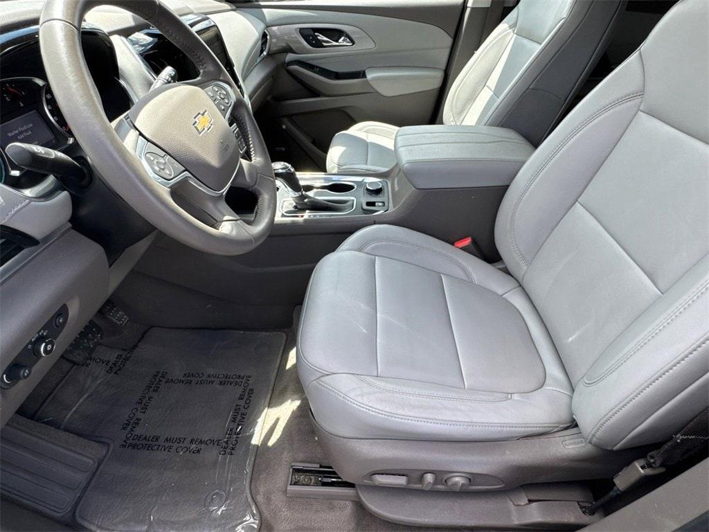 used 2020 Chevrolet Traverse car, priced at $21,354
