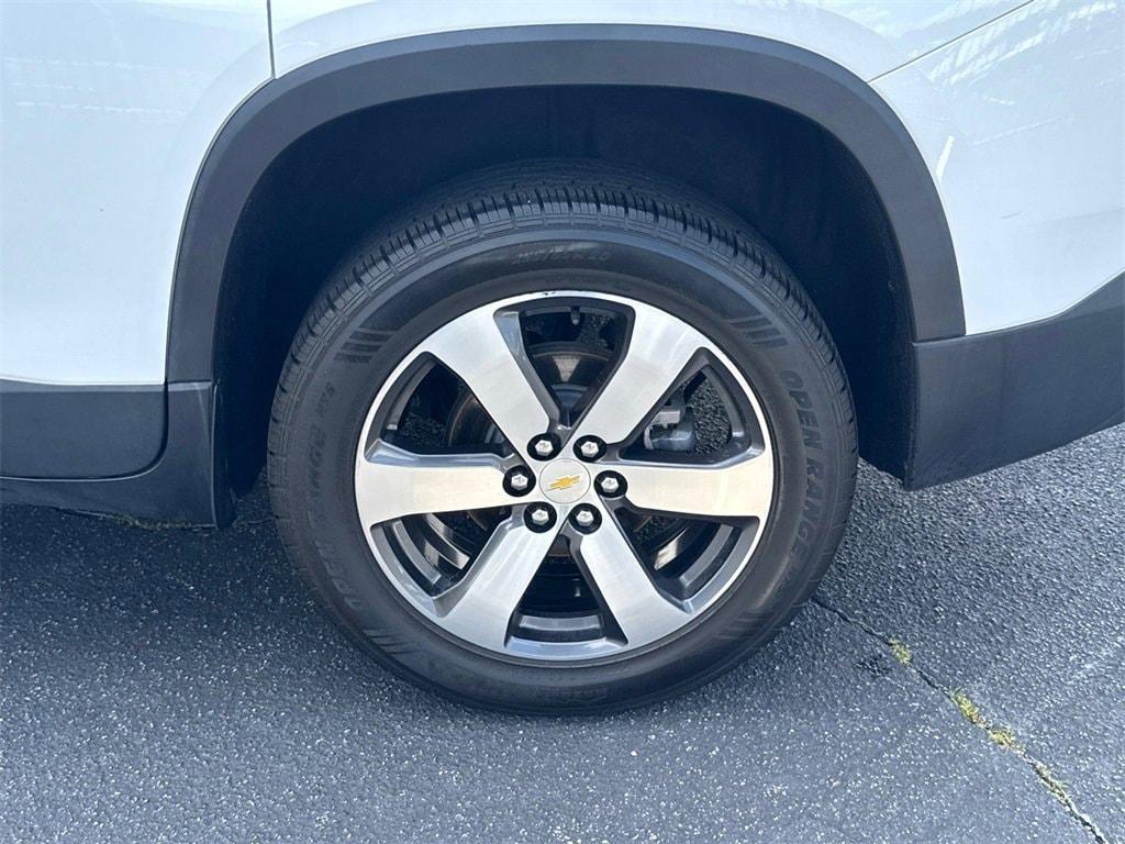 used 2020 Chevrolet Traverse car, priced at $21,354