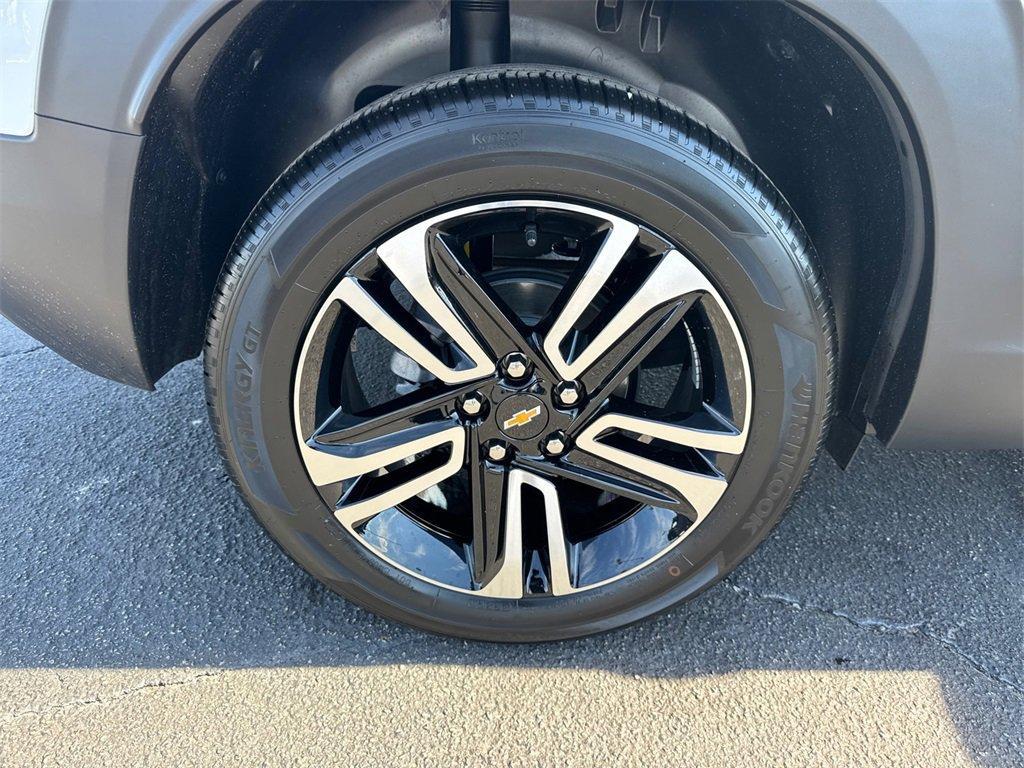 new 2025 Chevrolet TrailBlazer car, priced at $29,070