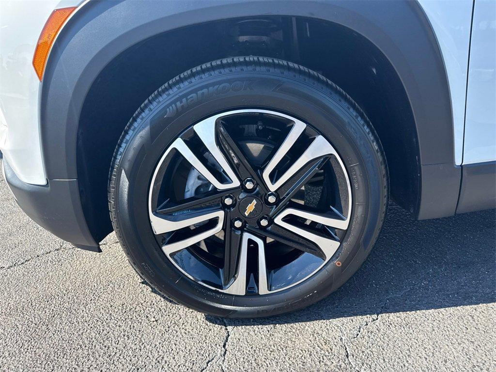 new 2025 Chevrolet TrailBlazer car, priced at $29,070
